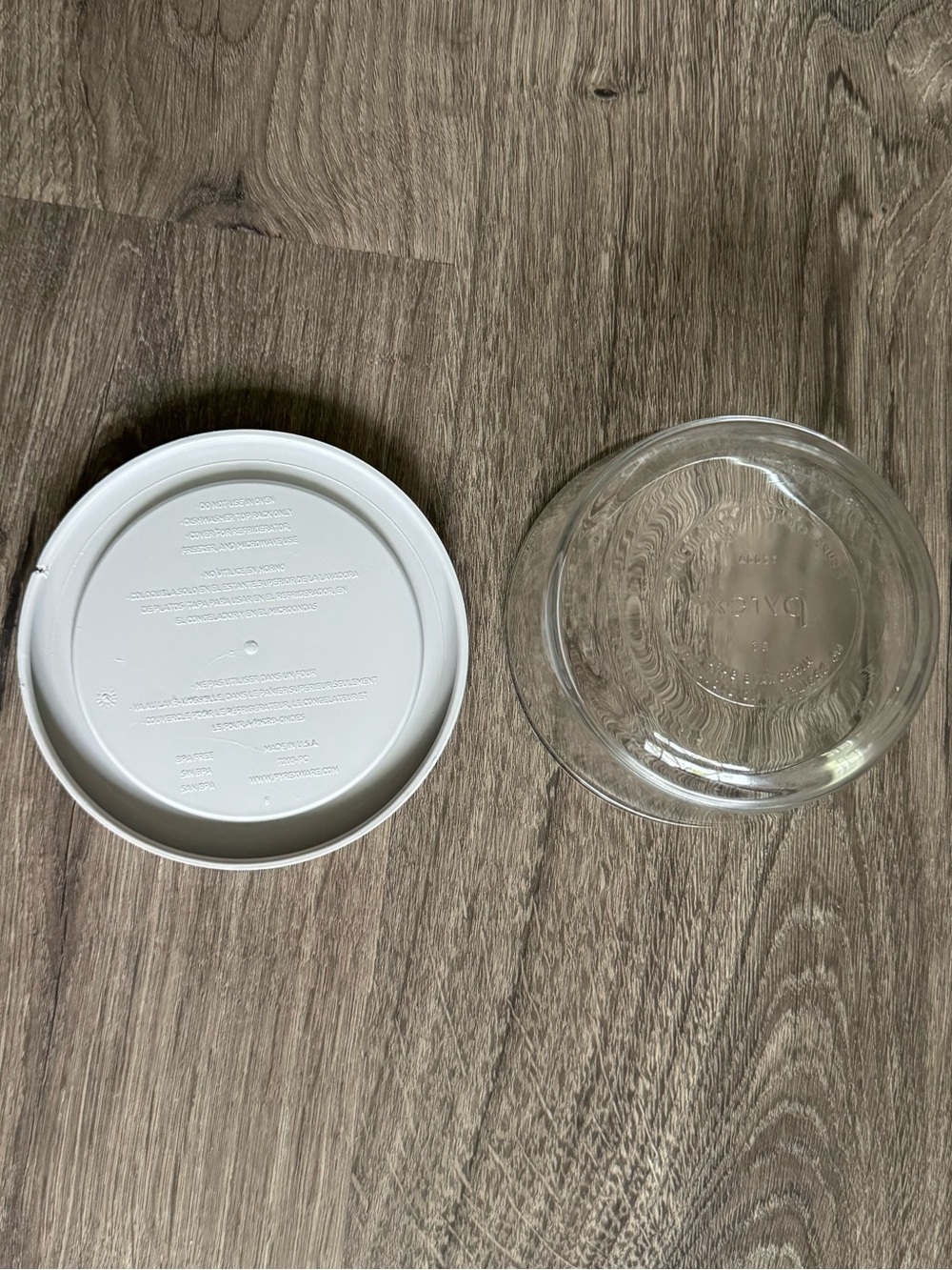 Pyrex 2Cup Glass Food Storage Container - Picture 2 of 5